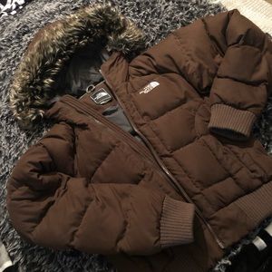 Small Women’s North face Puff Jacket